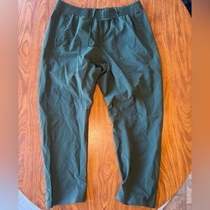 Outdoor Voices RecTrek Pants in Evergreen 🌲